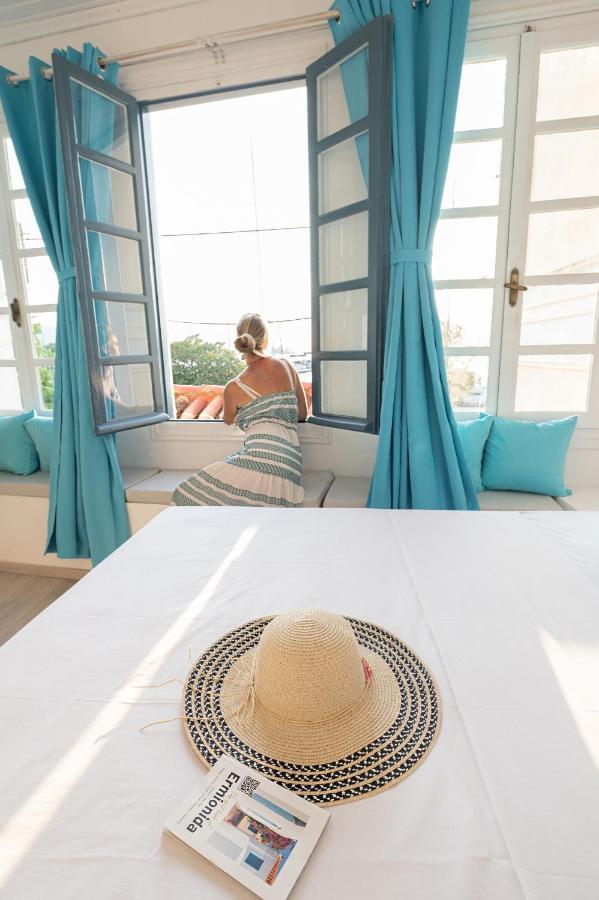 The White Rose Apartment Poros Town エクステリア 写真