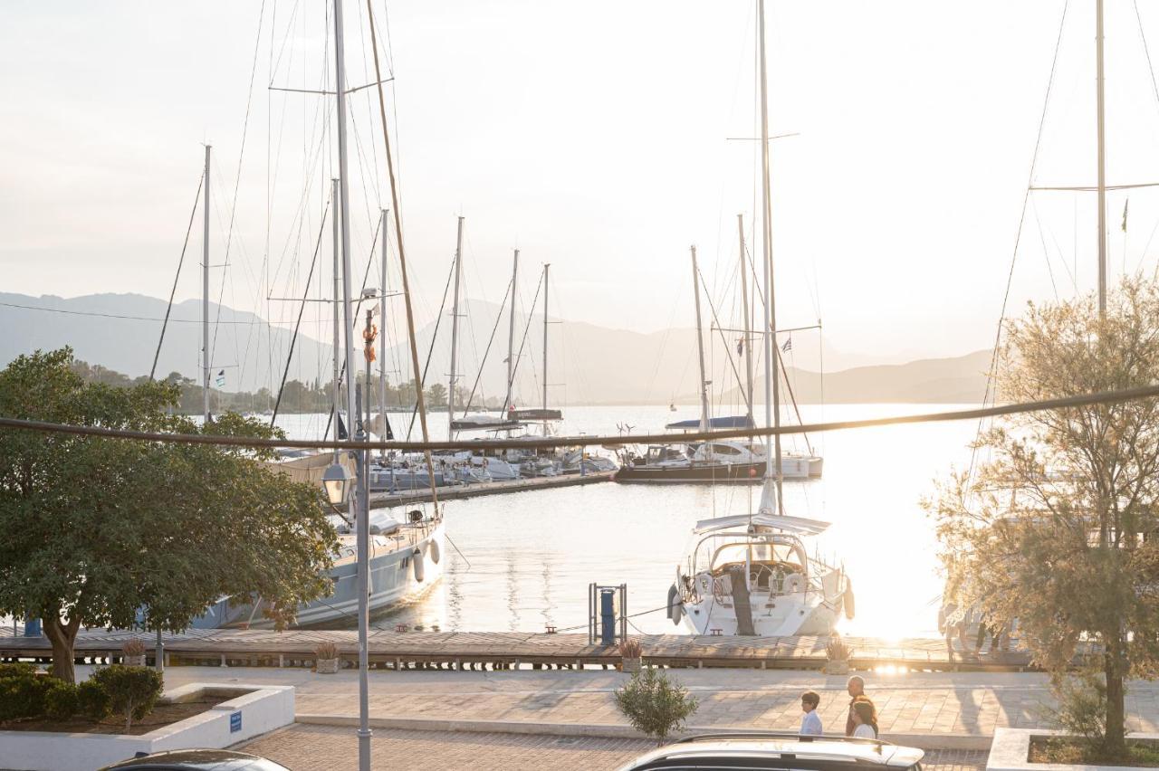 The White Rose Apartment Poros Town エクステリア 写真