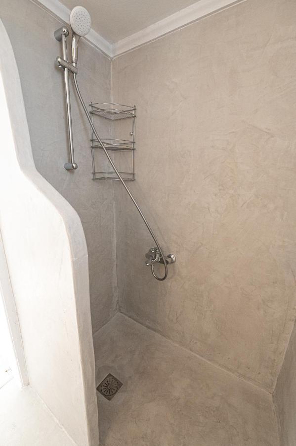 The White Rose Apartment Poros Town エクステリア 写真